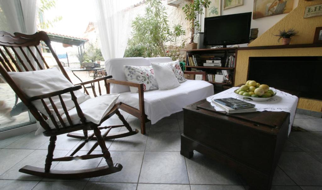 Meliti Guesthouse Akrata Exteriér fotografie